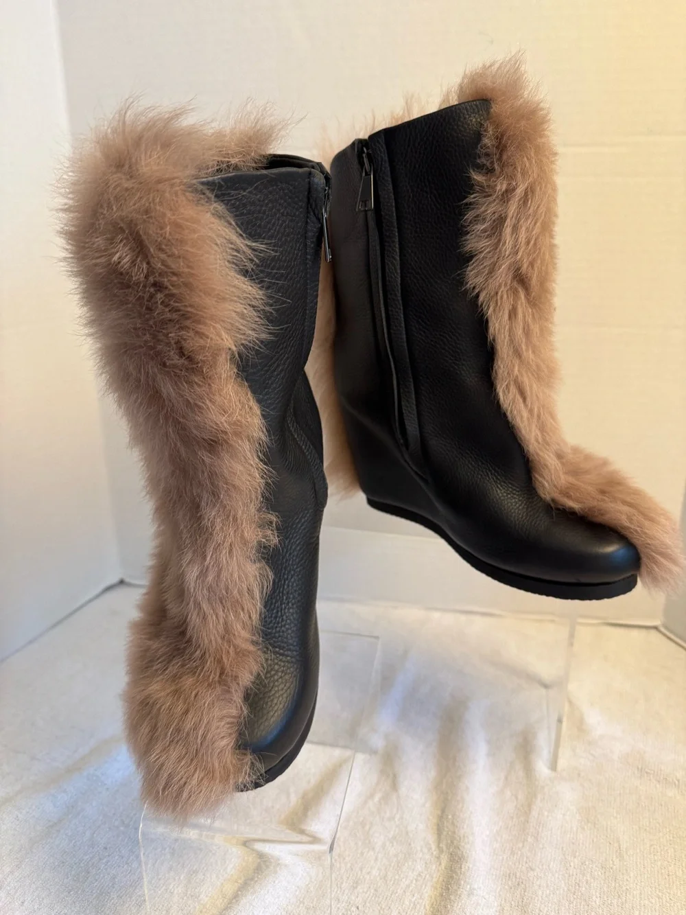 Vibram Half and Half Leather & Faux Fur  Wedge Boots ❄️🔥 Size 39